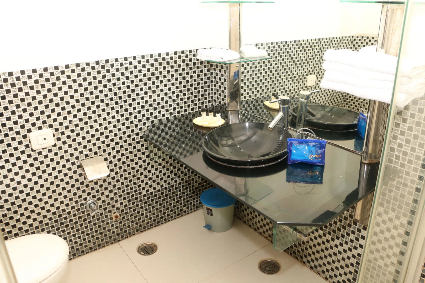 OYO Premium Bhai Bala Chowk