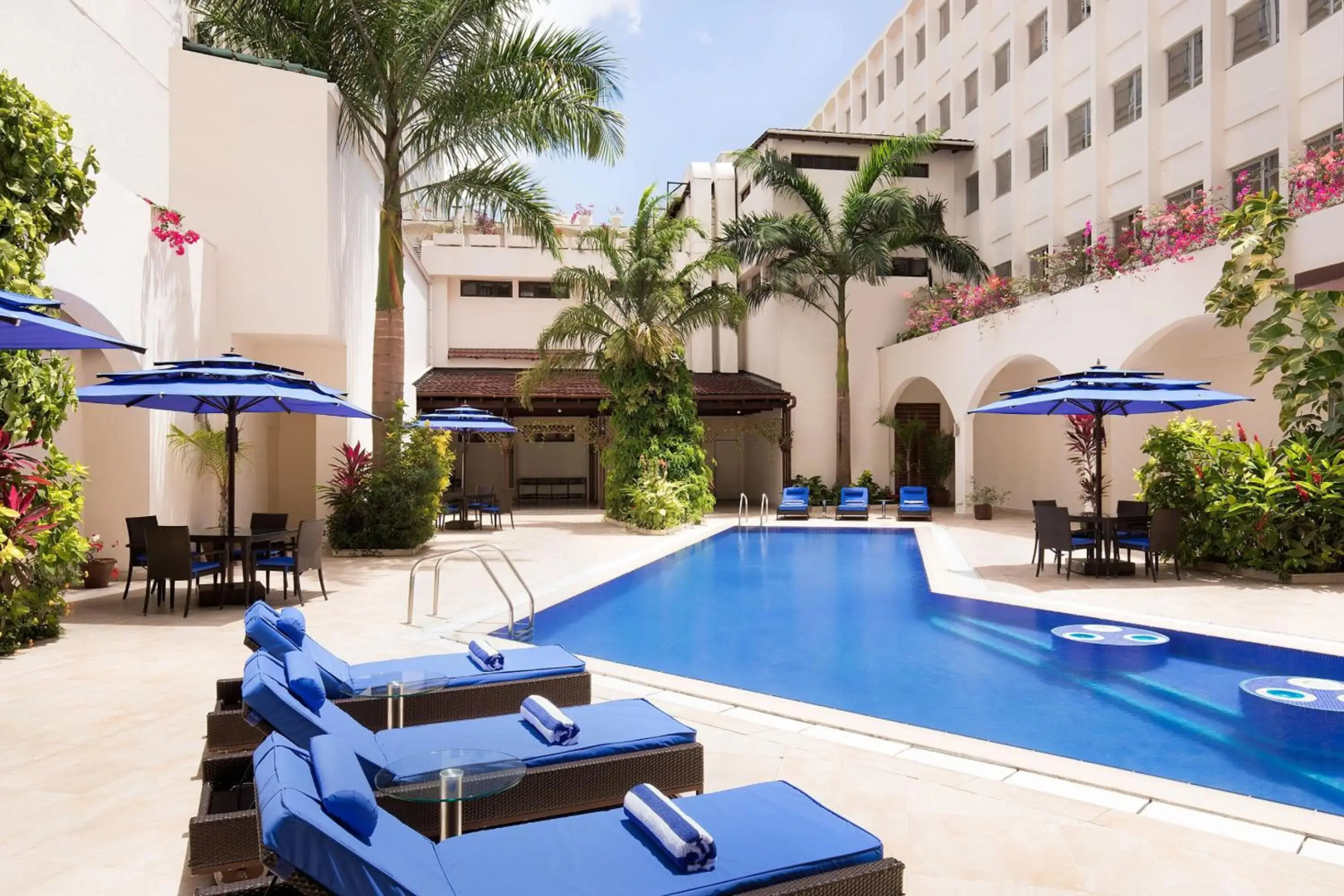 Отель Four Points by Sheraton Dar es Salaam New Africa