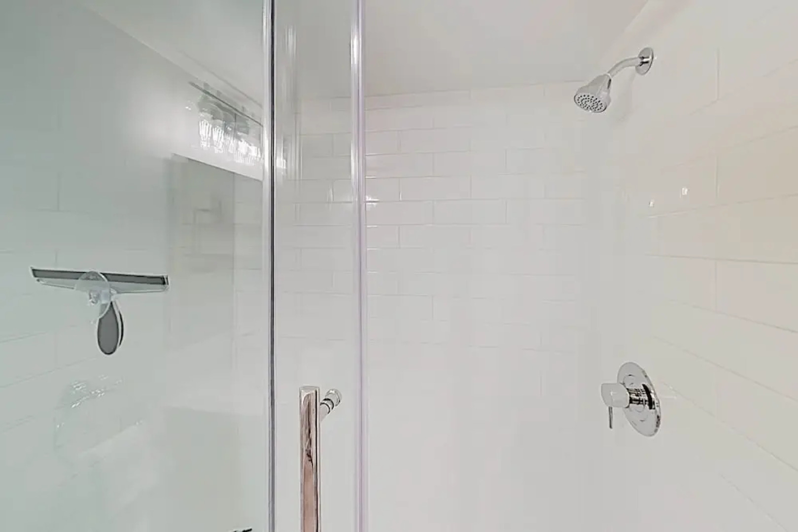 Sunny Hotel Room Corner Unit 1 Bedroom 1 Bathroom Hotel Room