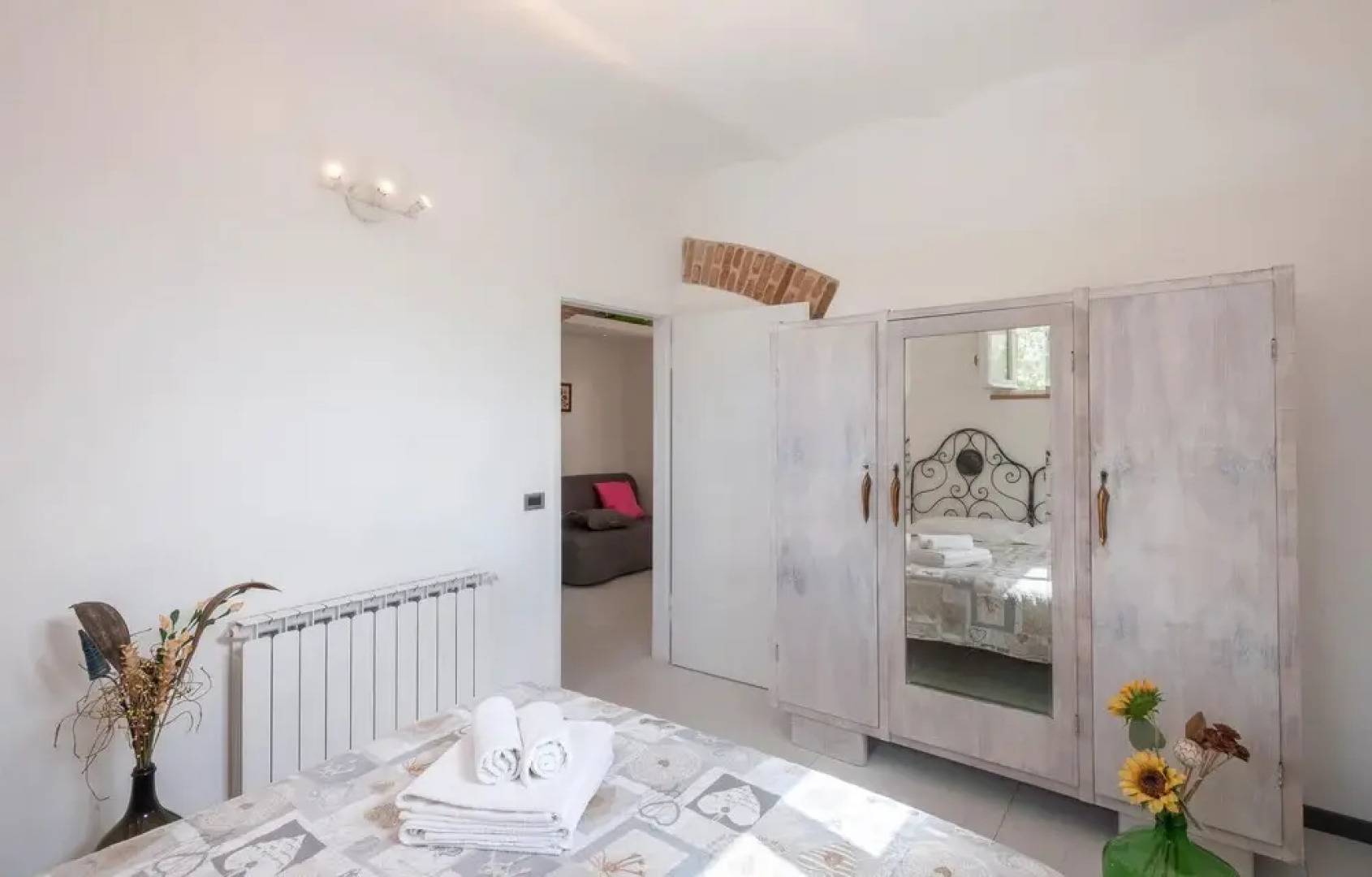 Stunning Home in Arcevia With 2 Bedrooms, Wifi and Outdoor Swimming Pool