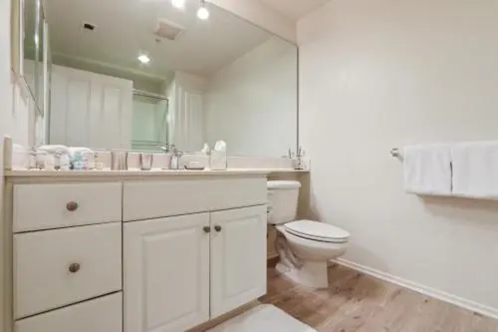 Bluebird Suites in Irvine