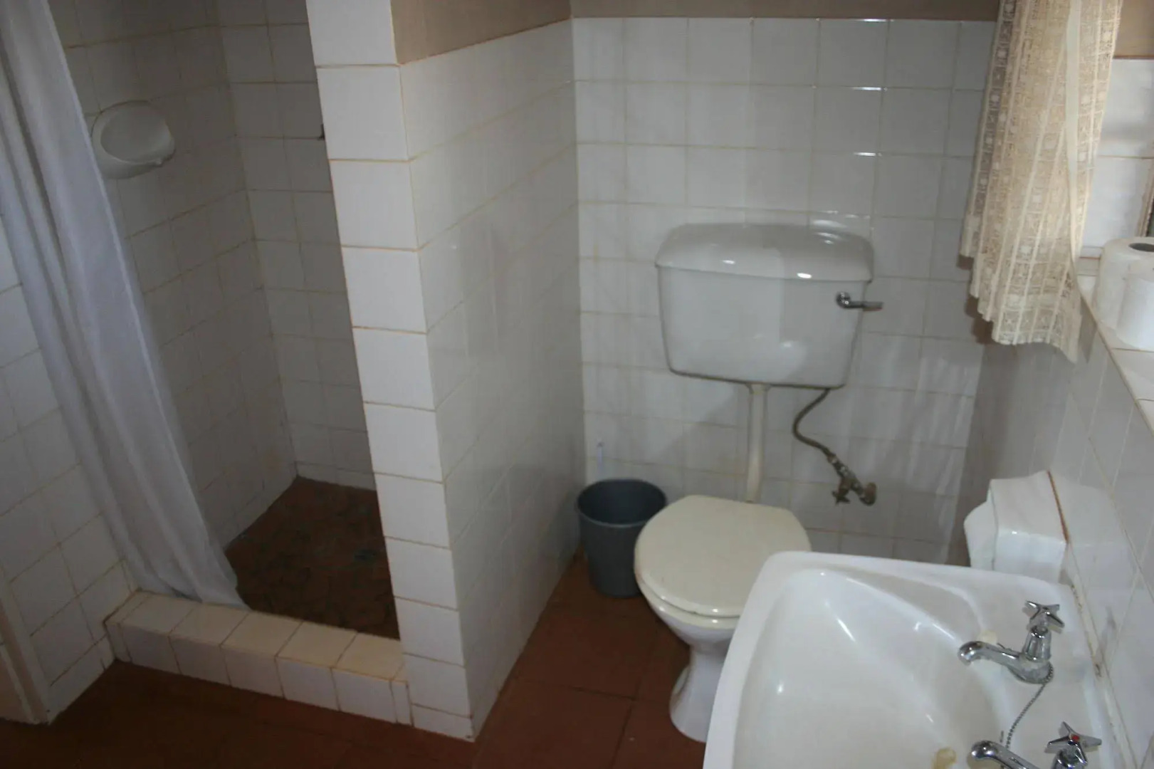 High Side Tavern and Planters Lodge