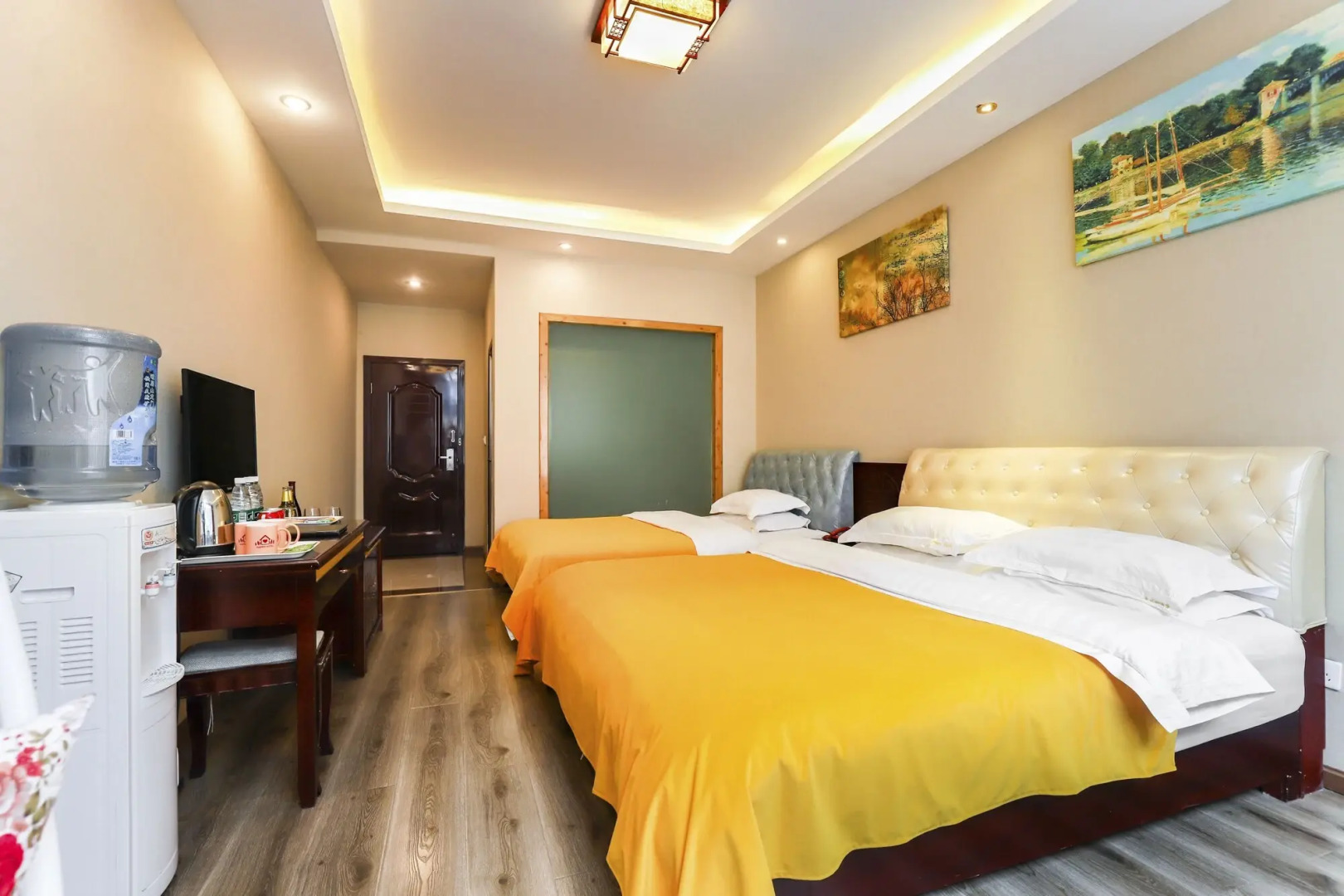 Mount Emei Happy Hotel