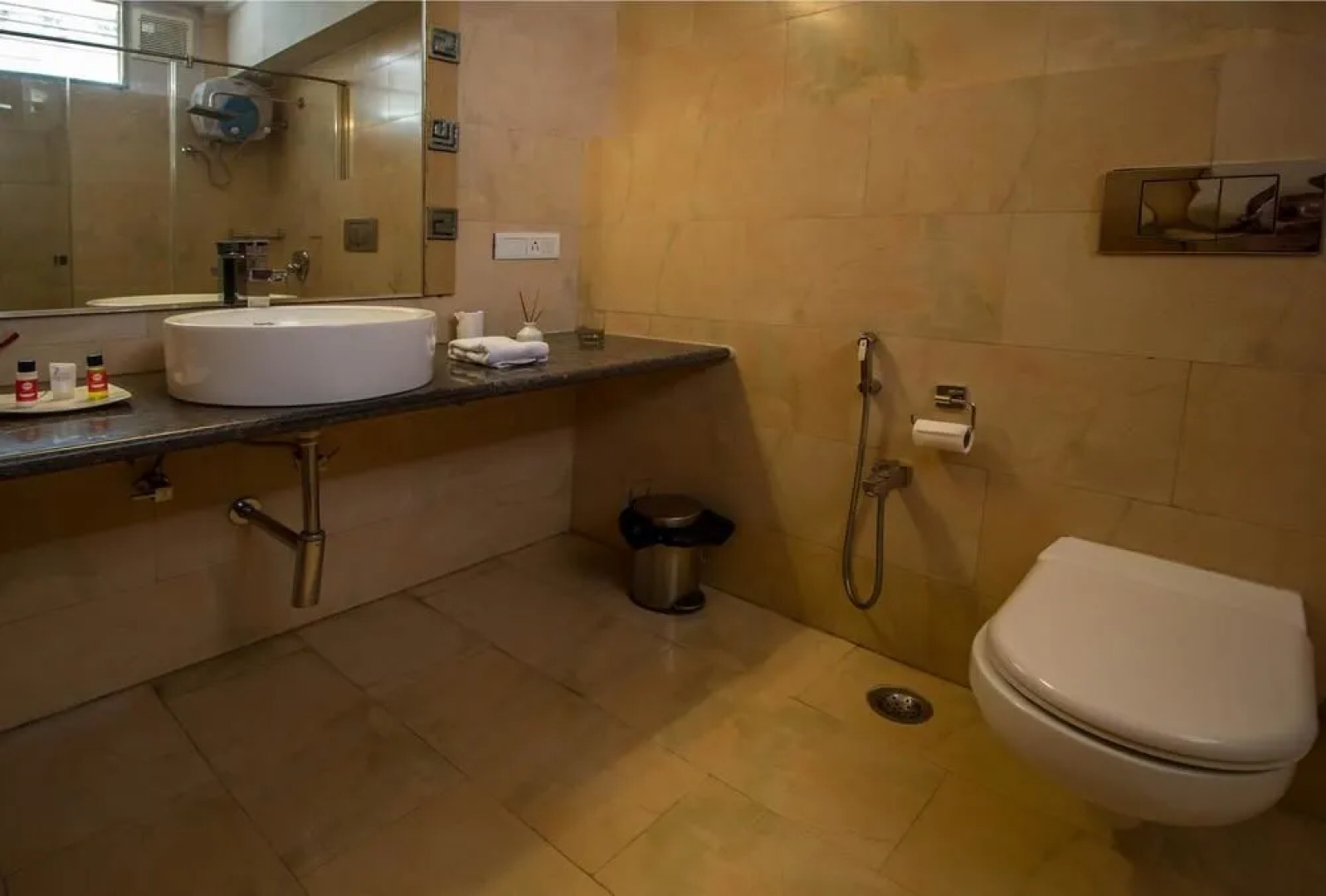 Classic Luxury Service Apartment