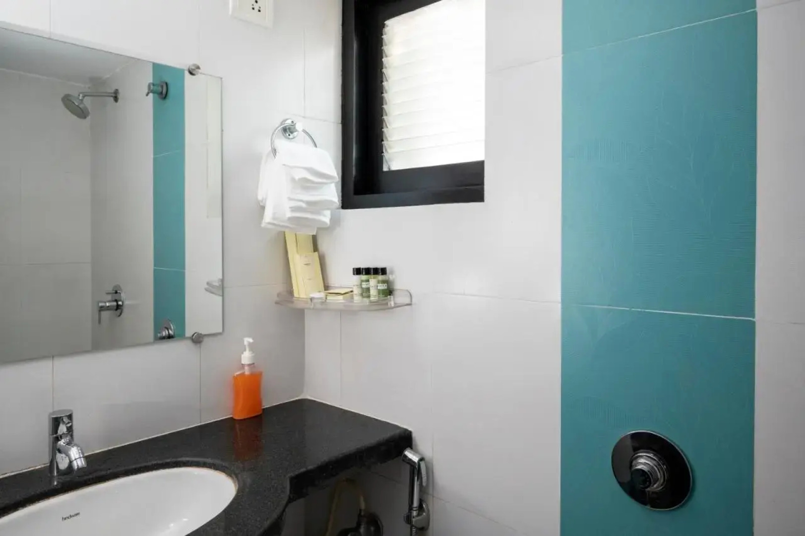 Richmonde Ananta Elite