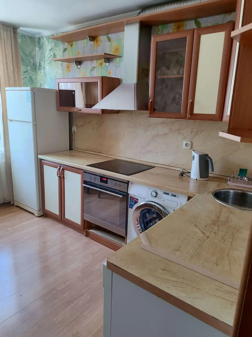 Апартаменты на бульваре Энтузиастов 17