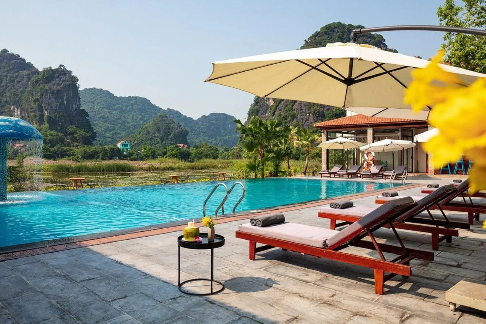 Tam Coc La Montagne Resort & Spa