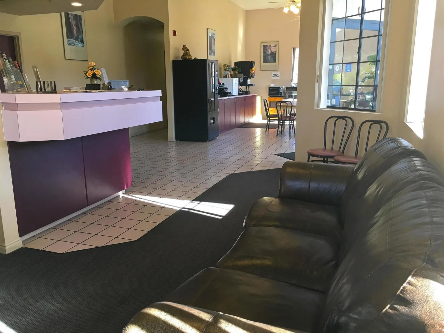 America's Best Inn & Suites