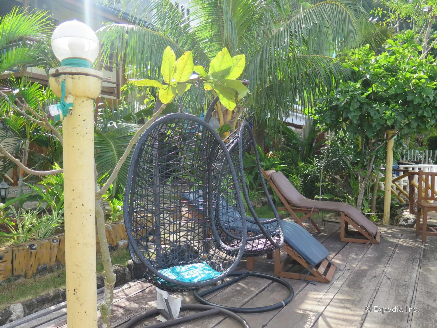 Four Seasons Seaview Hotel