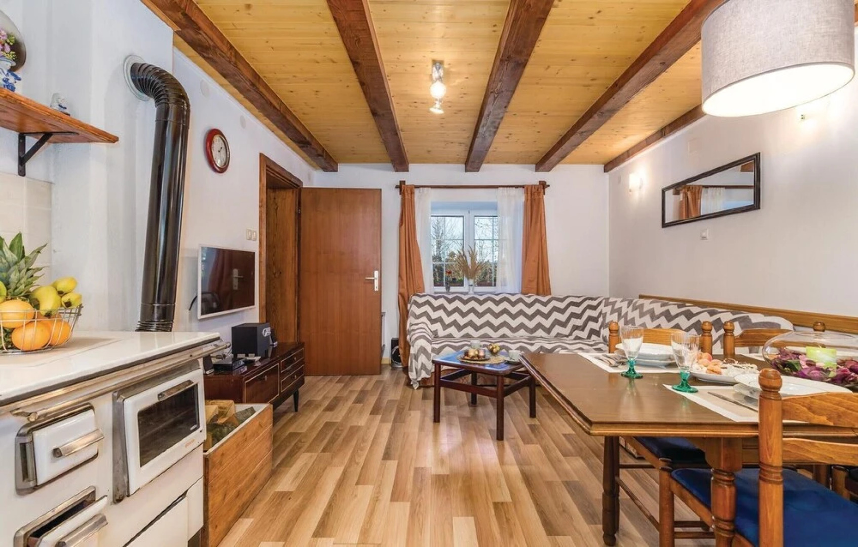 Stunning Home in Fuzine With Wifi and 2 Bedrooms