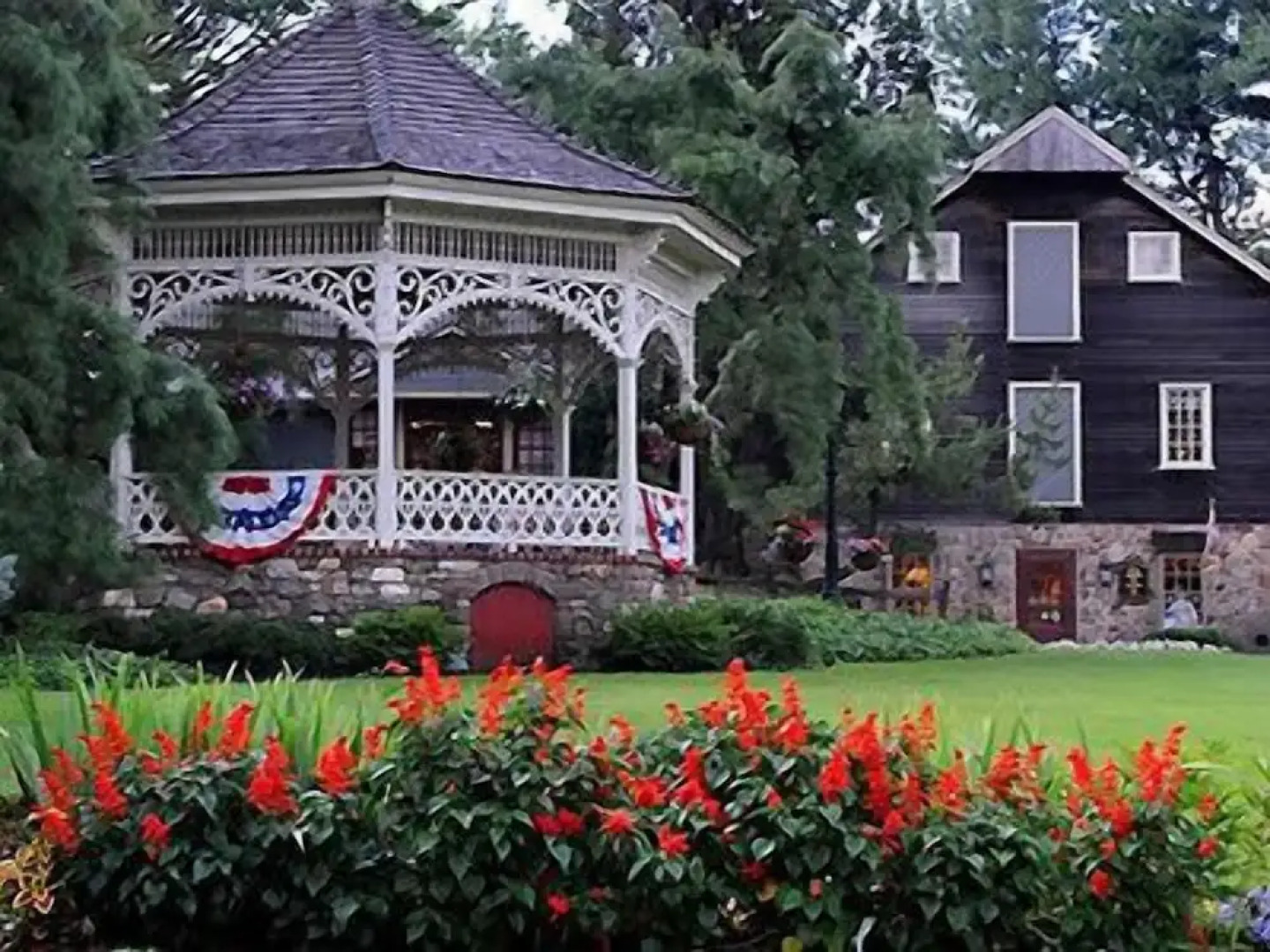 Golden Plough Inn At Peddlers Village