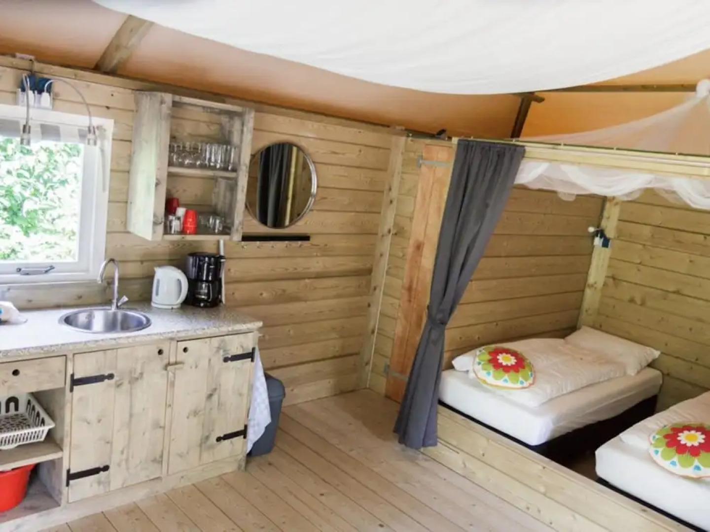 Campsite - Cozy Tentlodge With Roofed Terrace in a Green Area