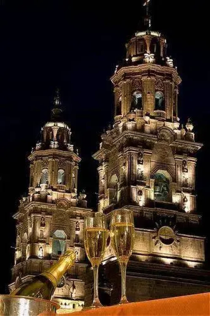 San Miguel & Suites