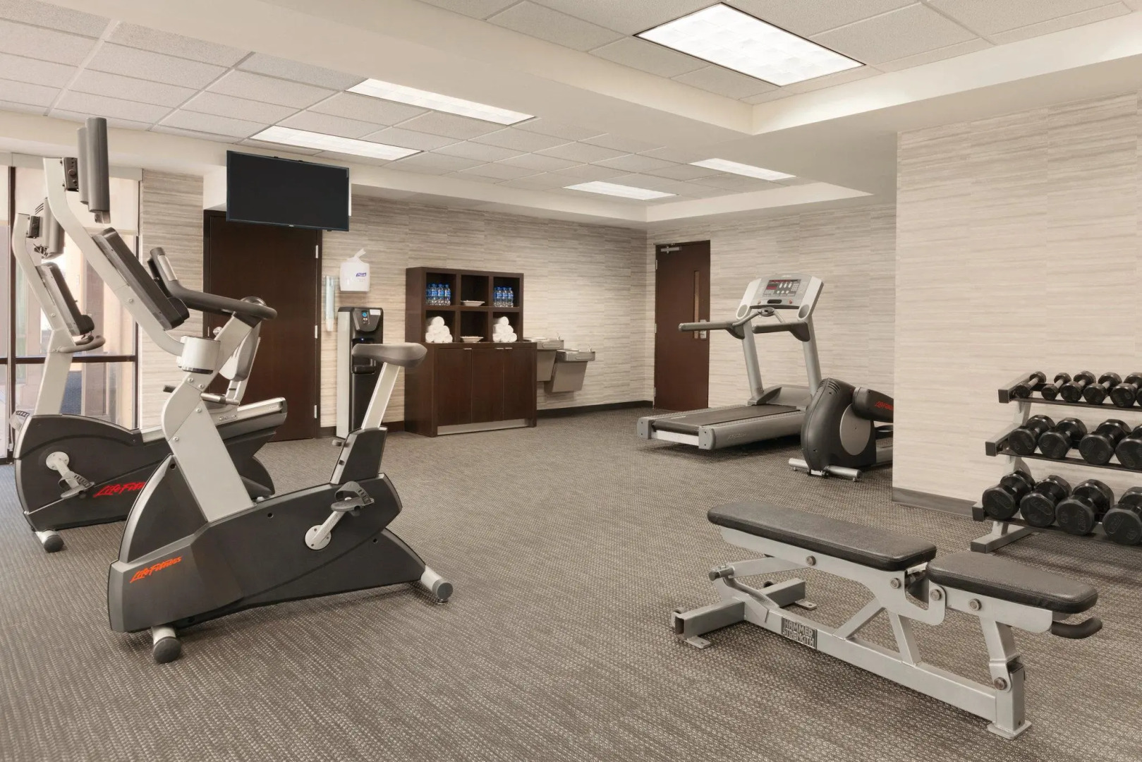 Courtyard by Marriott Charlotte Airport North