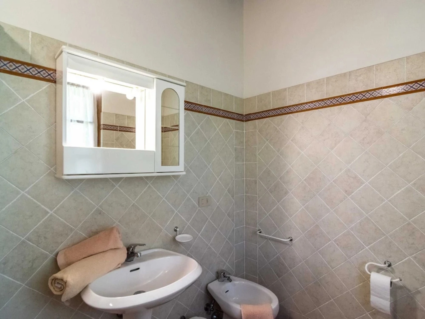 Farmhouse in Tuscany With Panoramic Pool