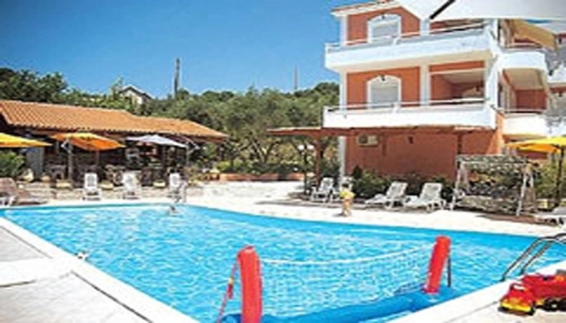 Amazona Apartments and Studios