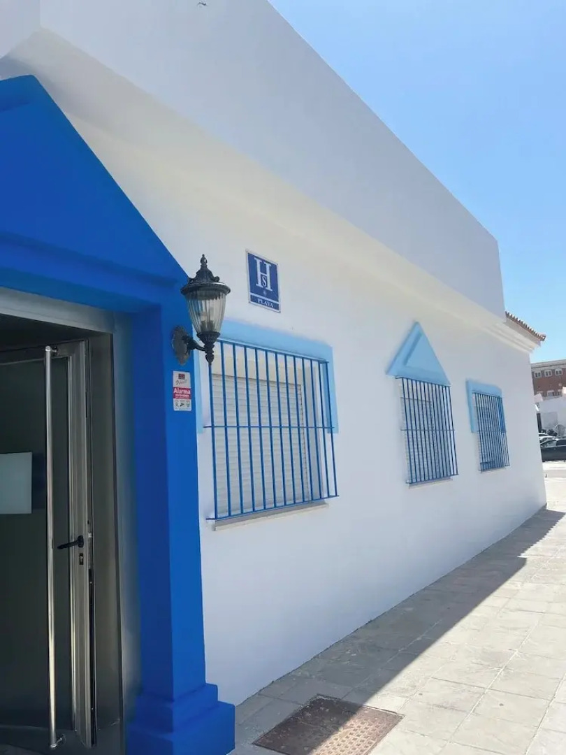 Hospederia Almundo by Alexandra Realty