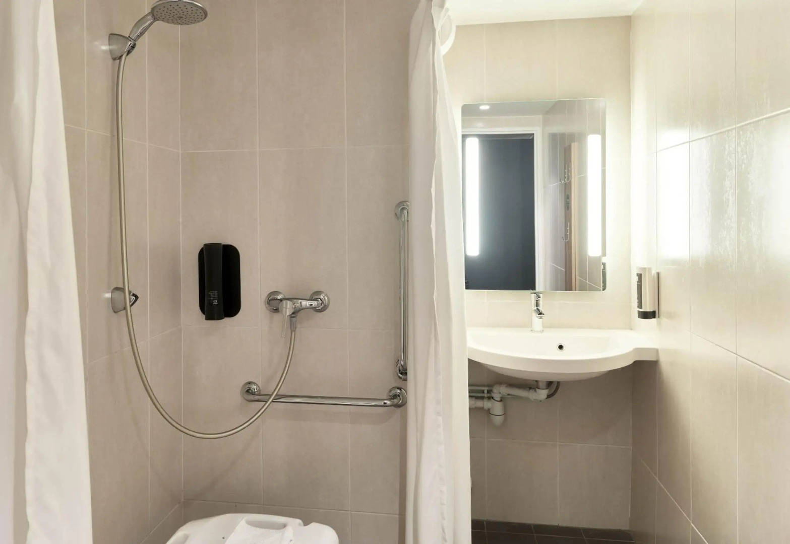 B&B HOTEL Paris Sud Châtenay Malabry