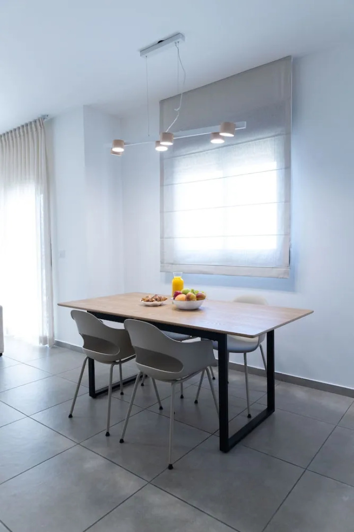 SeaFront Luxurious 3 BR Apartment