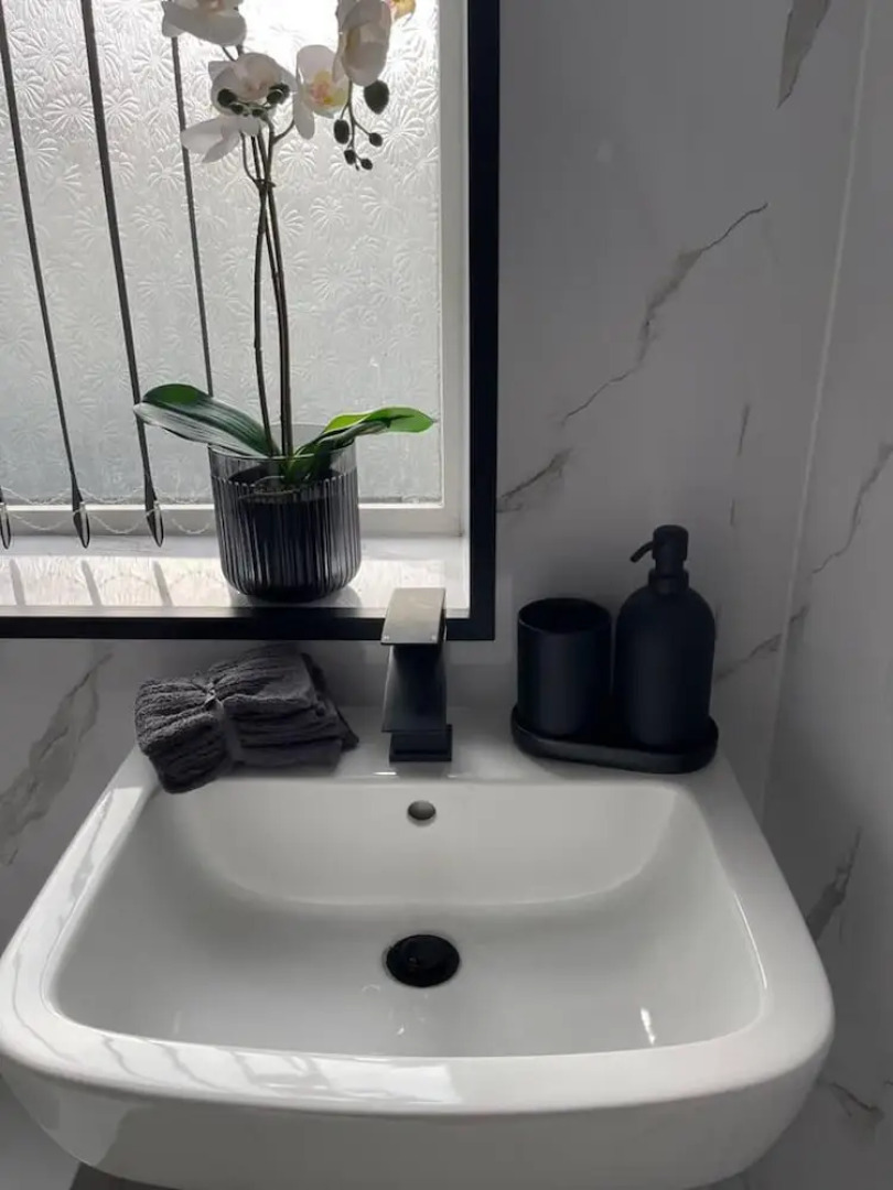 Immaculate Luxury 2-bed Apartment in Liverpool