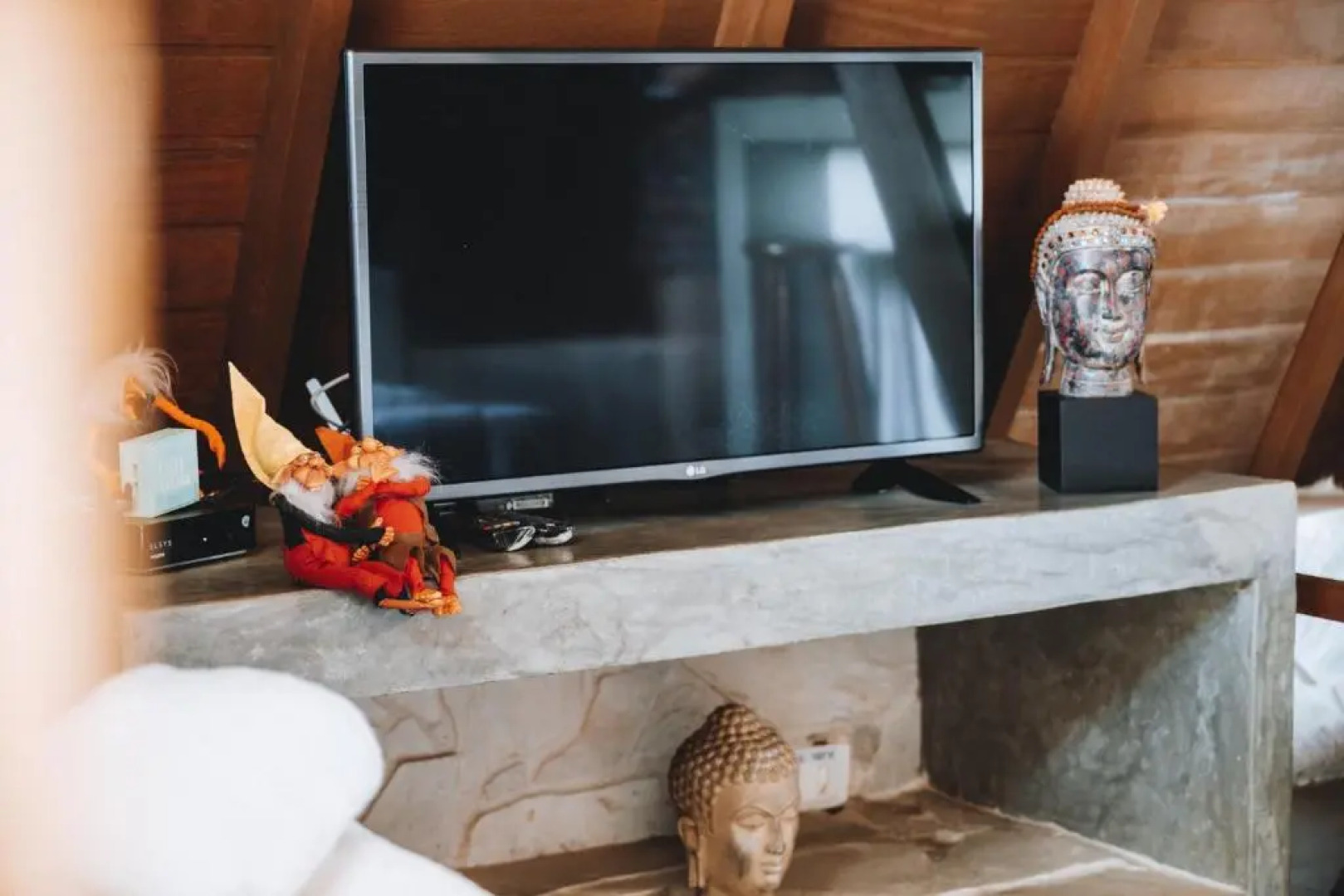 Pousada Viva - S¿Thom¿as Letras