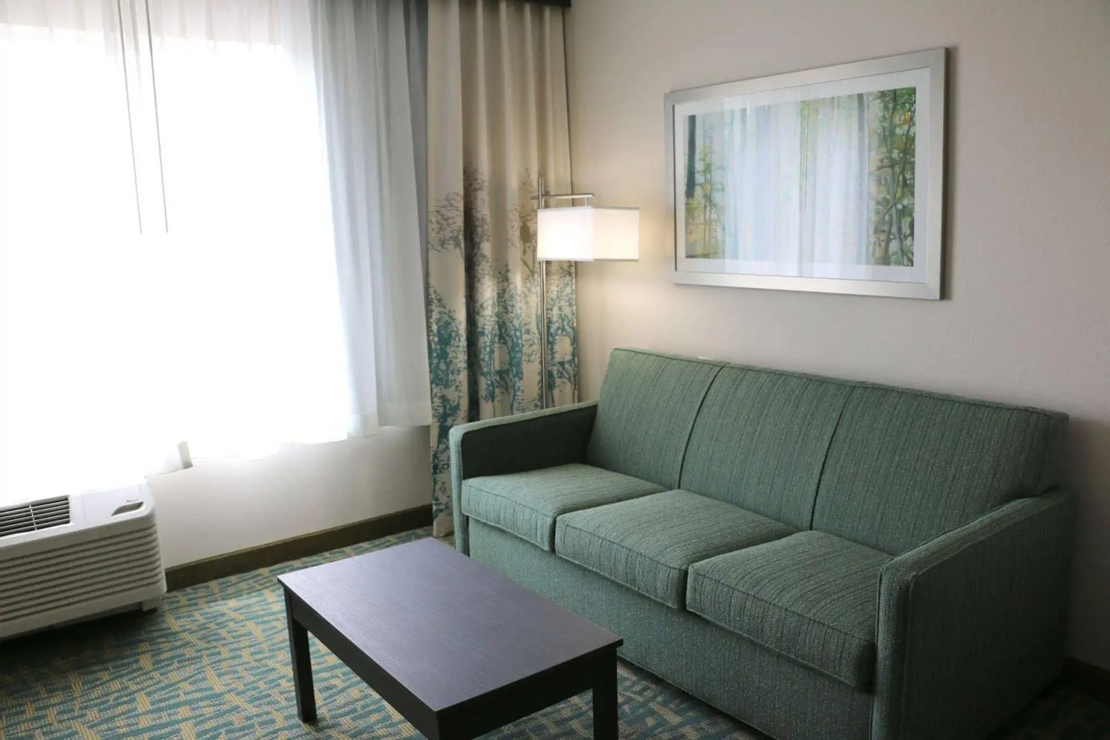 Holiday Inn Express & Suites Hendersonville SE - Flat Rock by IHG