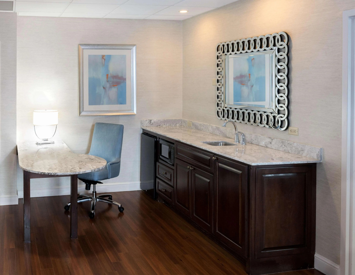 Hampton Inn & Suites Charlotte/South Park at Phillips Place