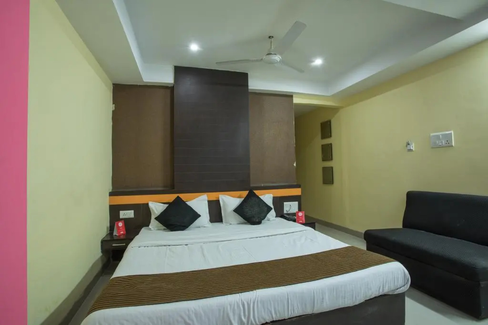 Collection O 1538 Hotel Diamond Inn