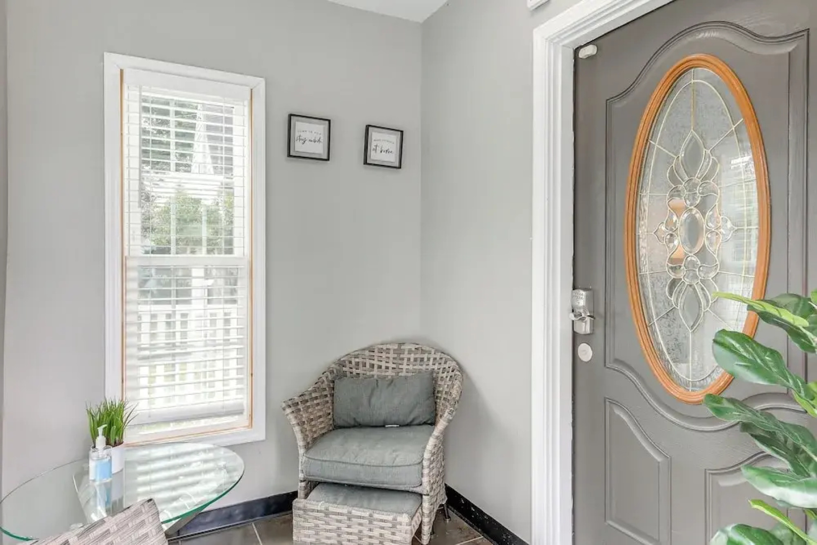 3 Mi to Dtwn Syracuse: Home w/ Fenced Yard!