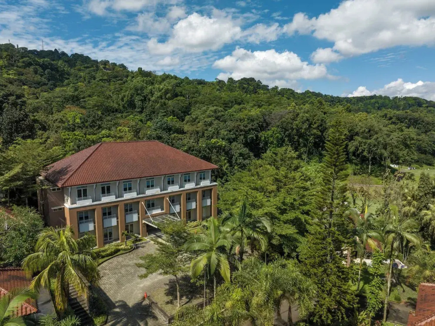 The Glamping @ARTOTEL Pelangi Park