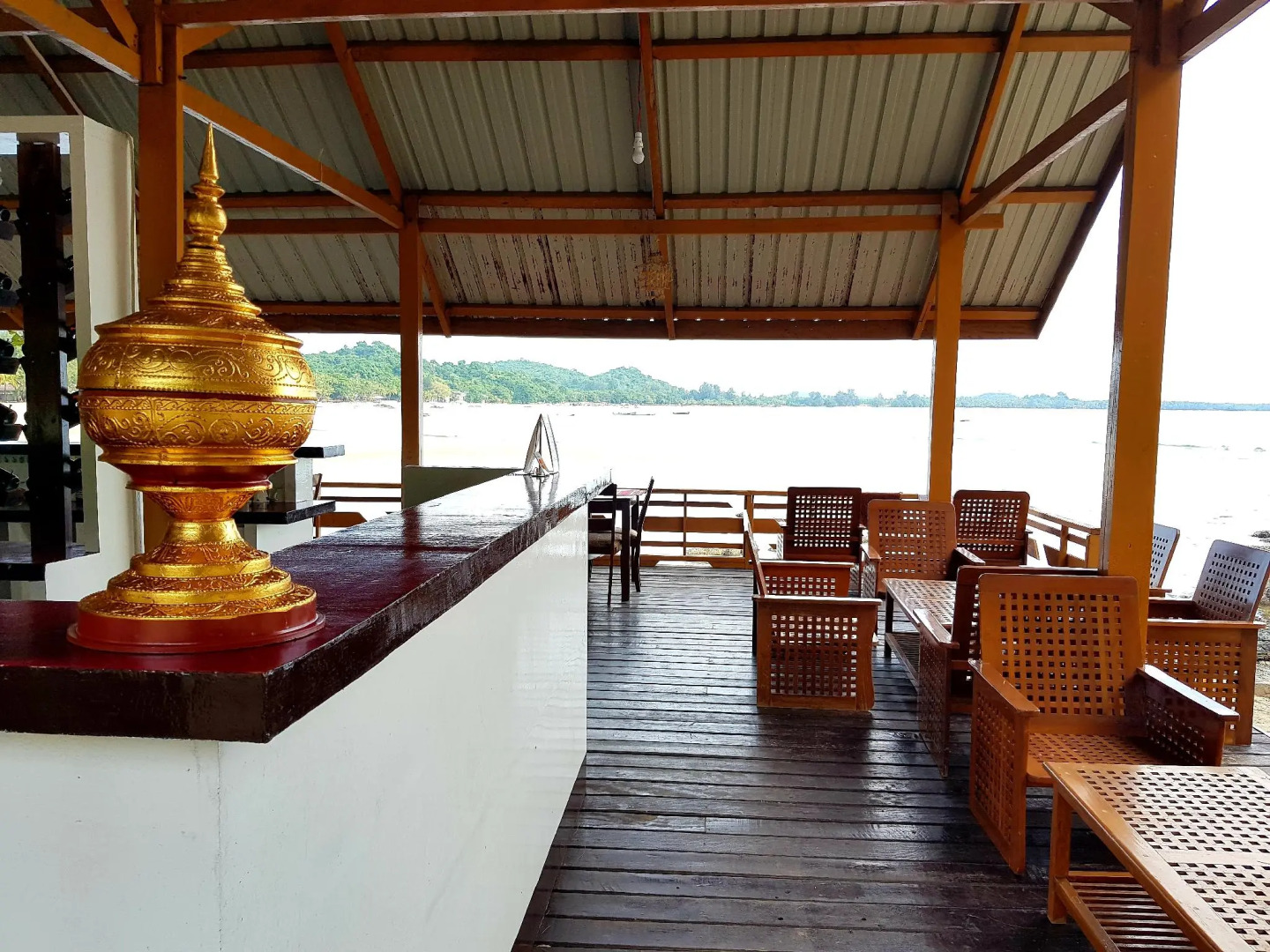 Coconut Island Resort