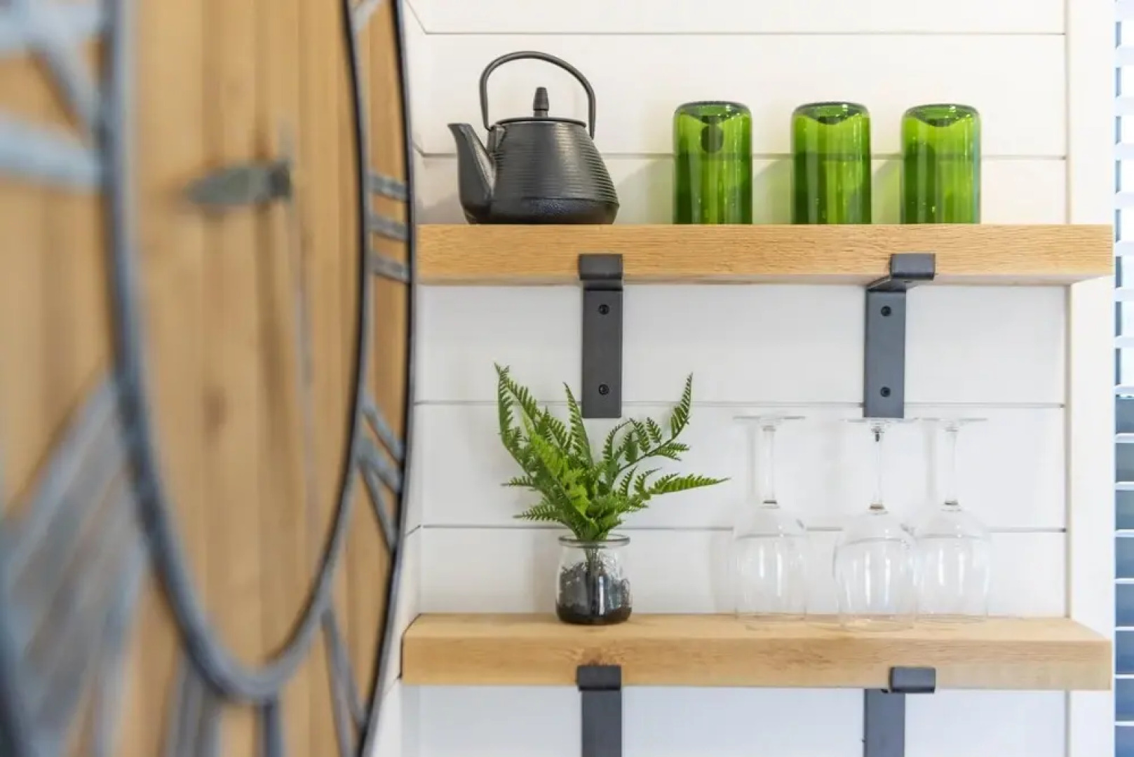 The Woods- Container Tiny House 12 min to Magnolia Baylor Downtown