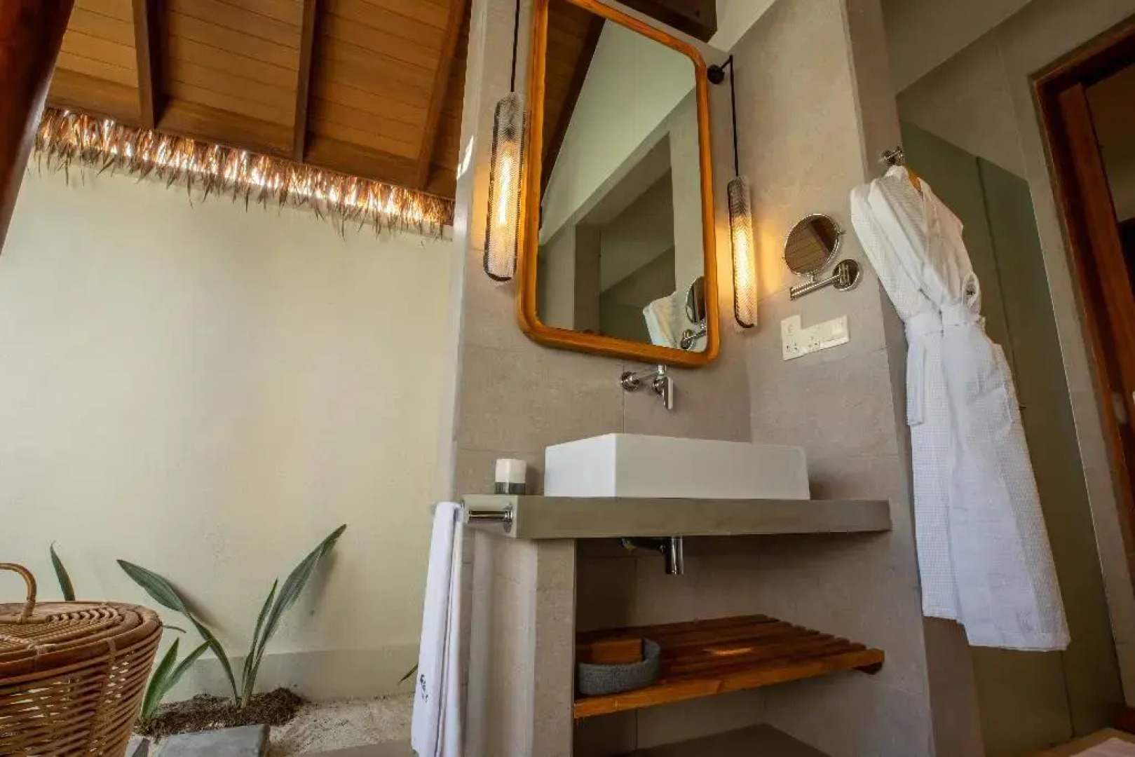 Курорт Melia Whale Lagoon Maldives   