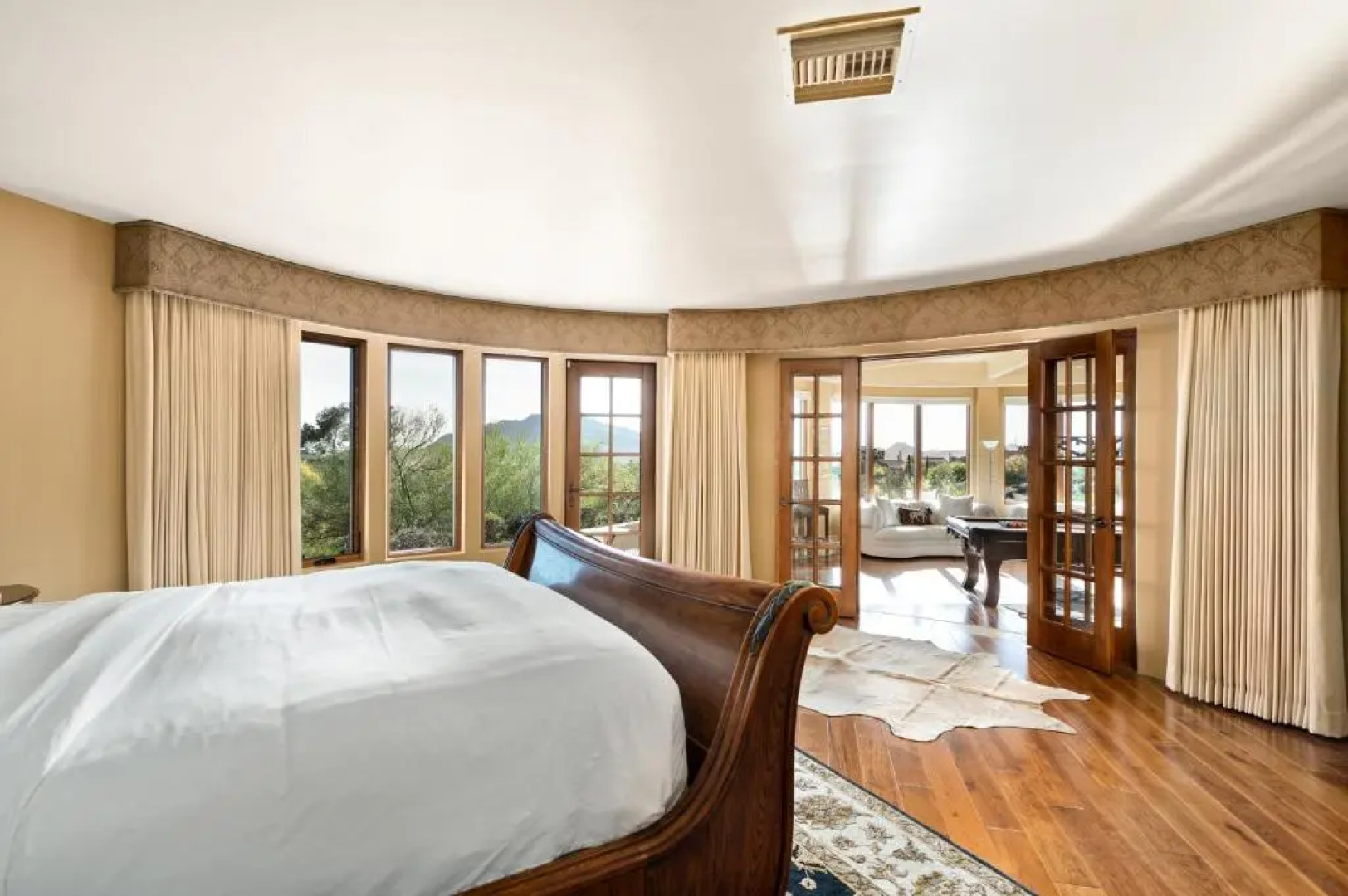 Carefree Crest: Jaw Dropping VIEWS, Pool, 2 Casitas, Outdoor Living!