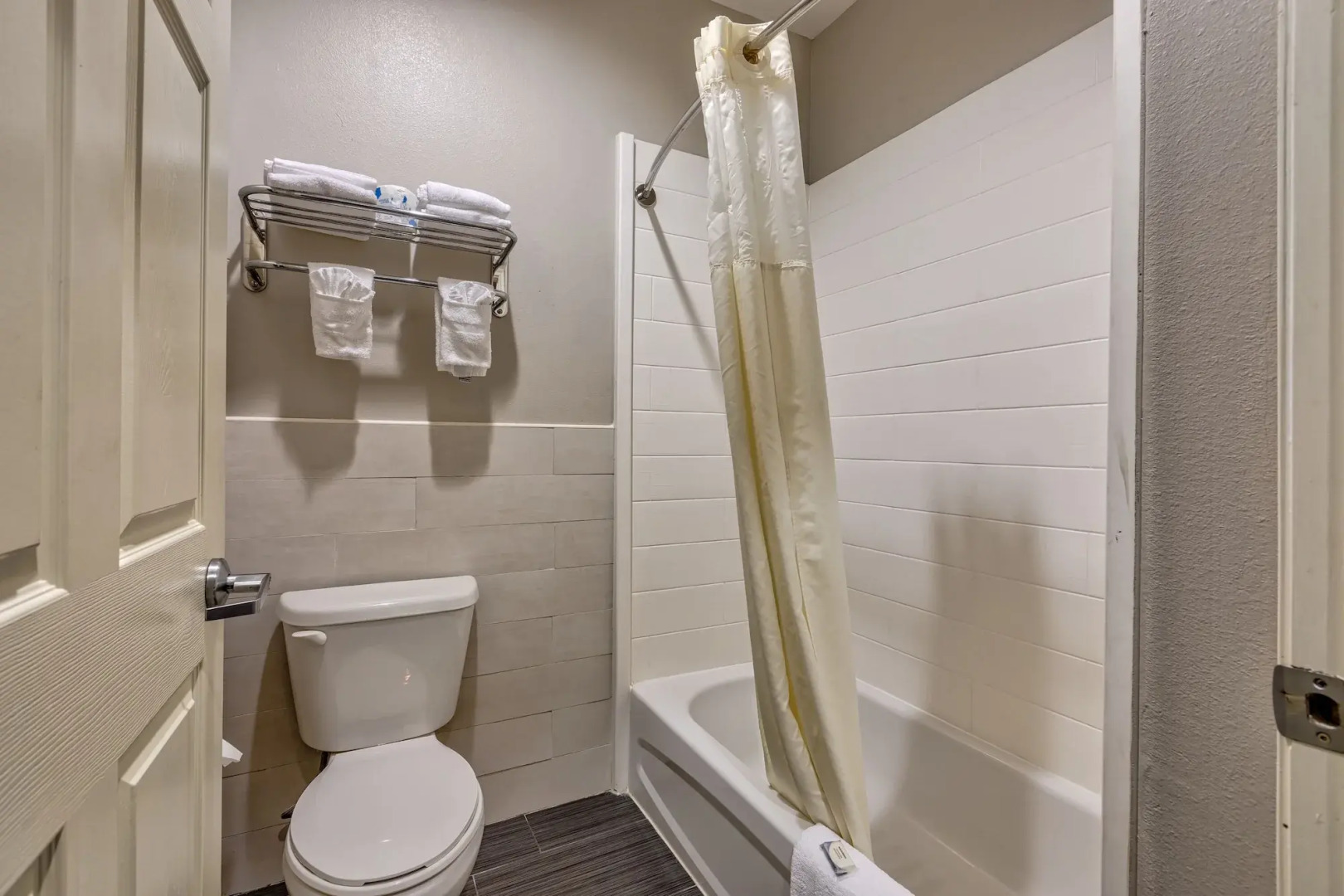 Americas Best Value Inn and Suites IAH Airport North