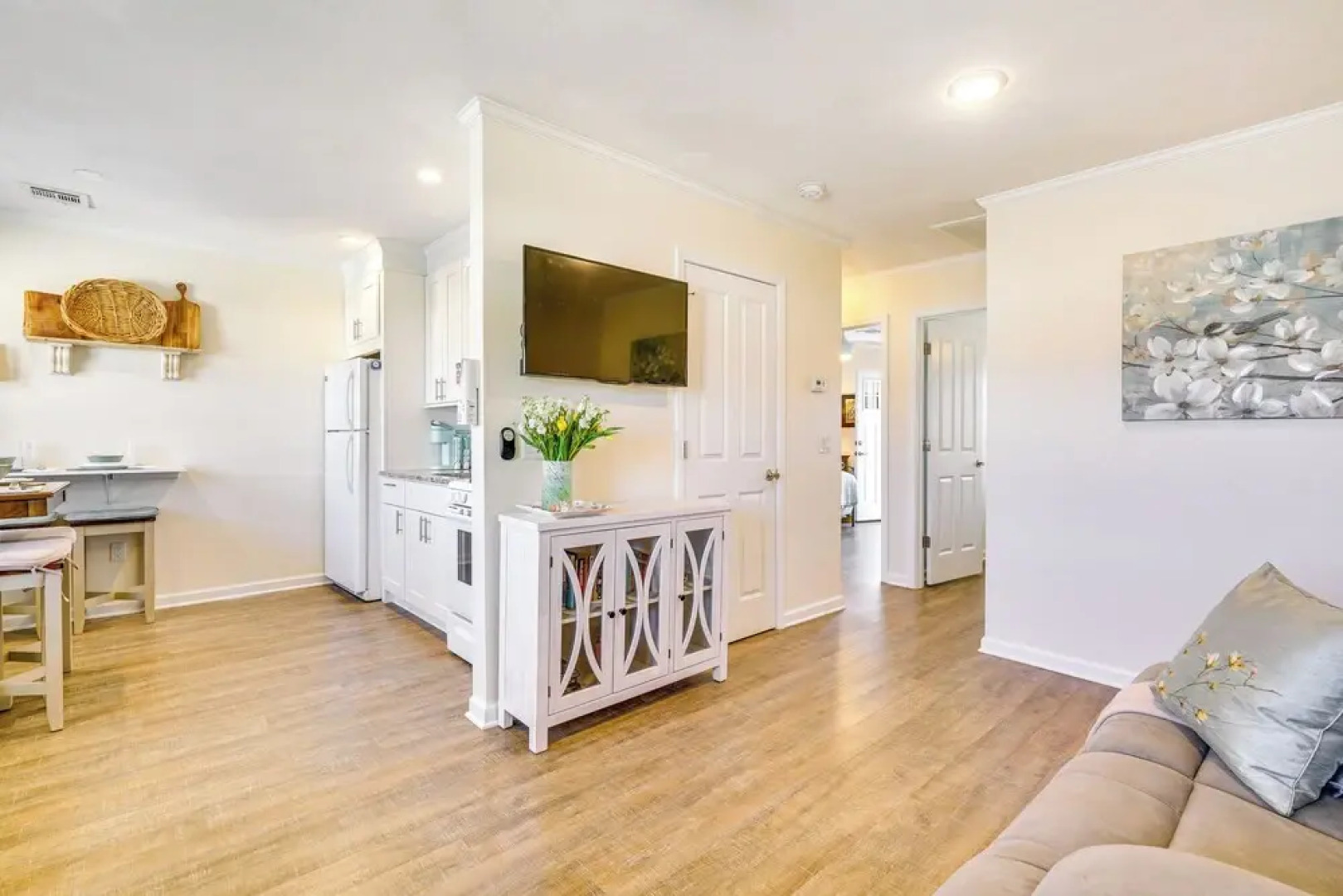 Lavallette Apartment w/ Patio - Walk to the Beach!