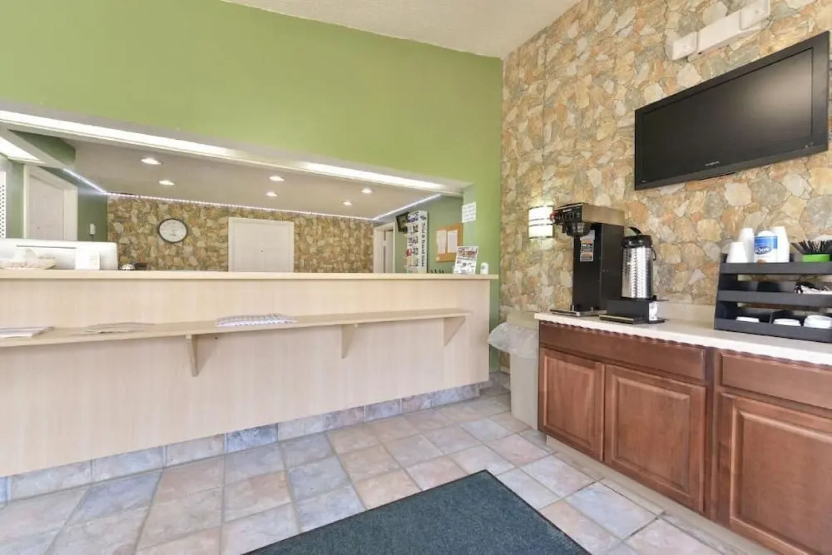 Americas Best Value Inn - Mentor