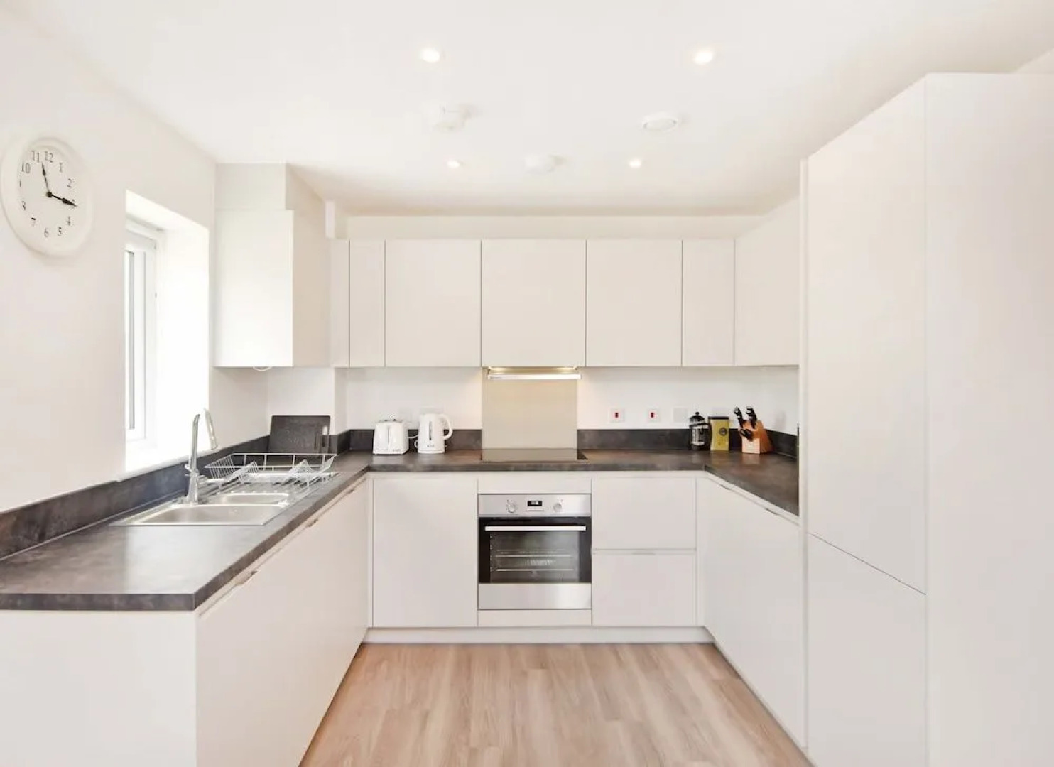 Ebbsfleet International Apartment