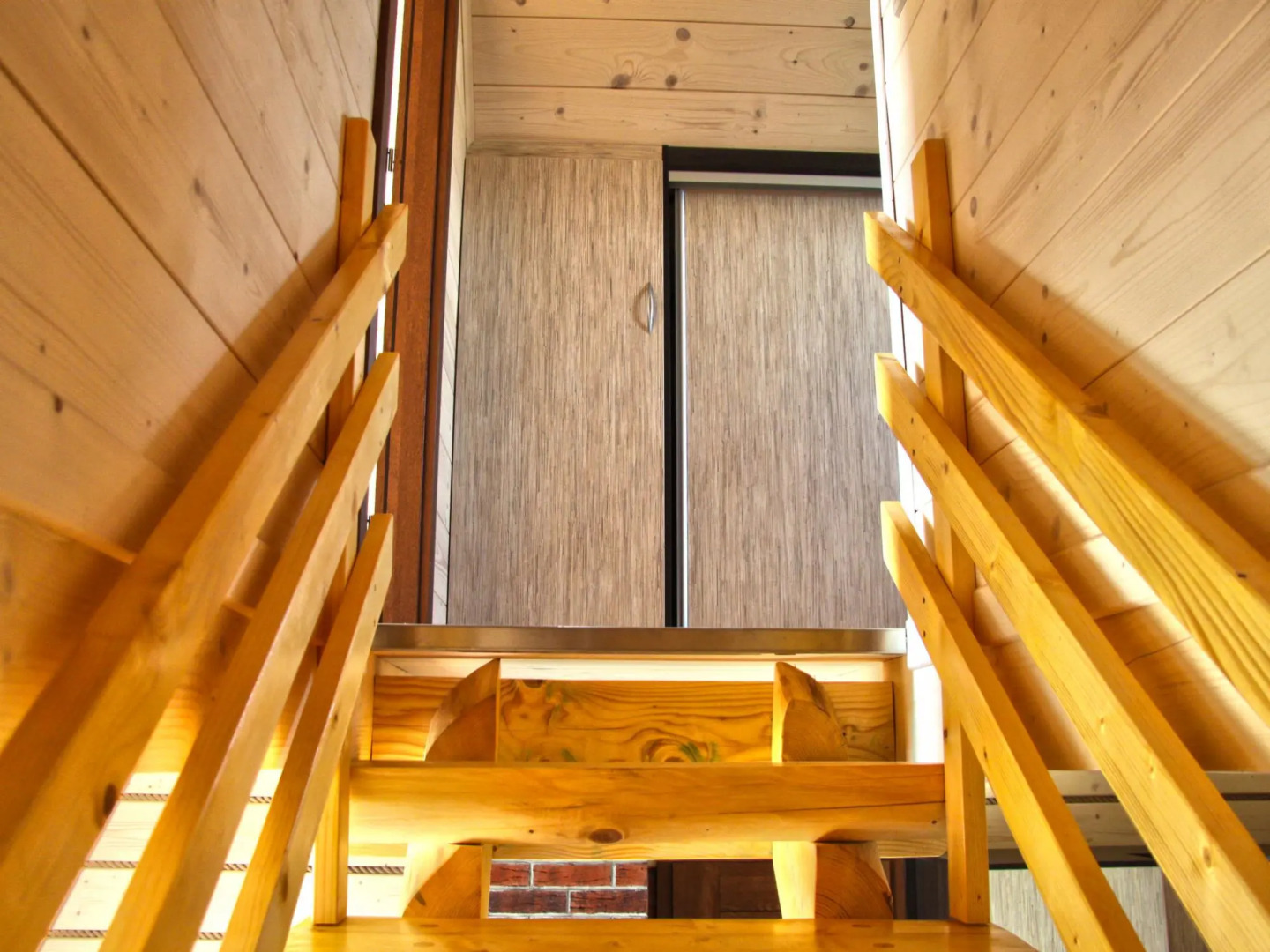 Eco-friendly House by Goszcza Lake