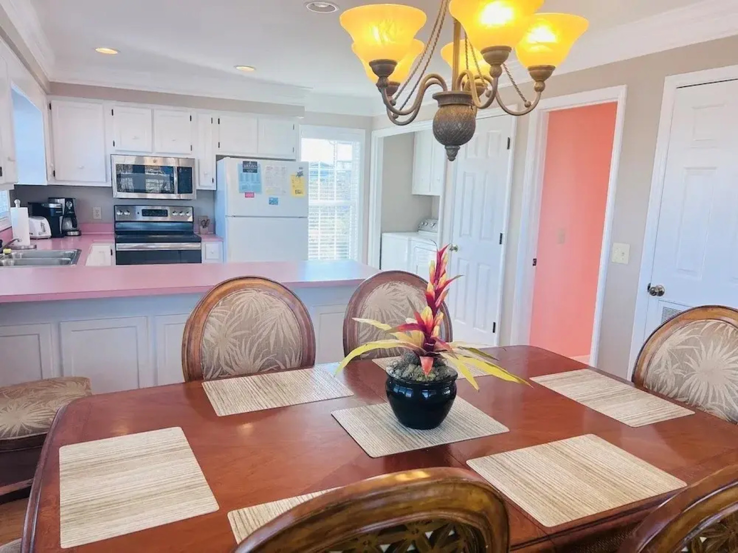 Victoria - 3 Br Home