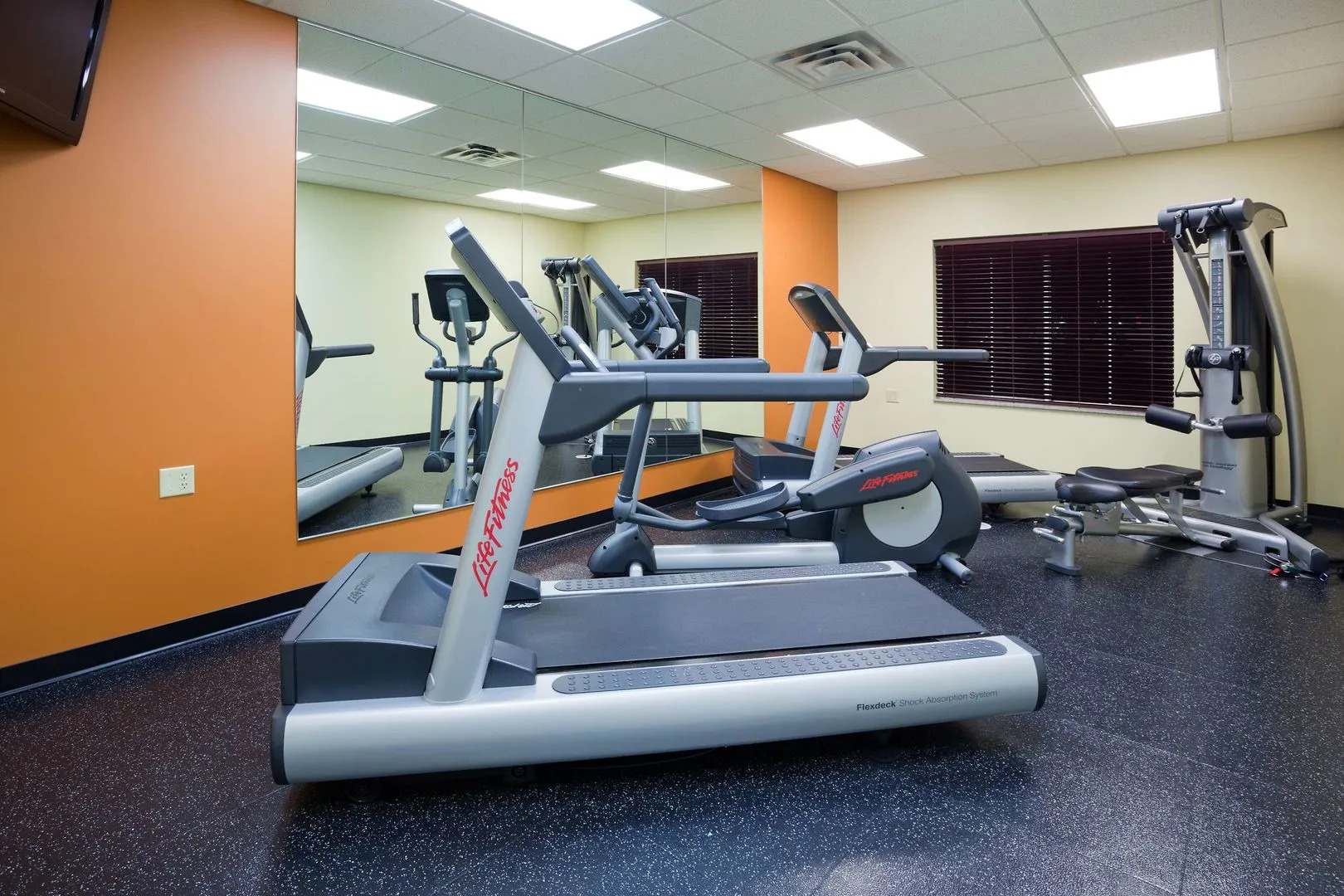 Country Inn & Suites by Radisson, Willmar, MN