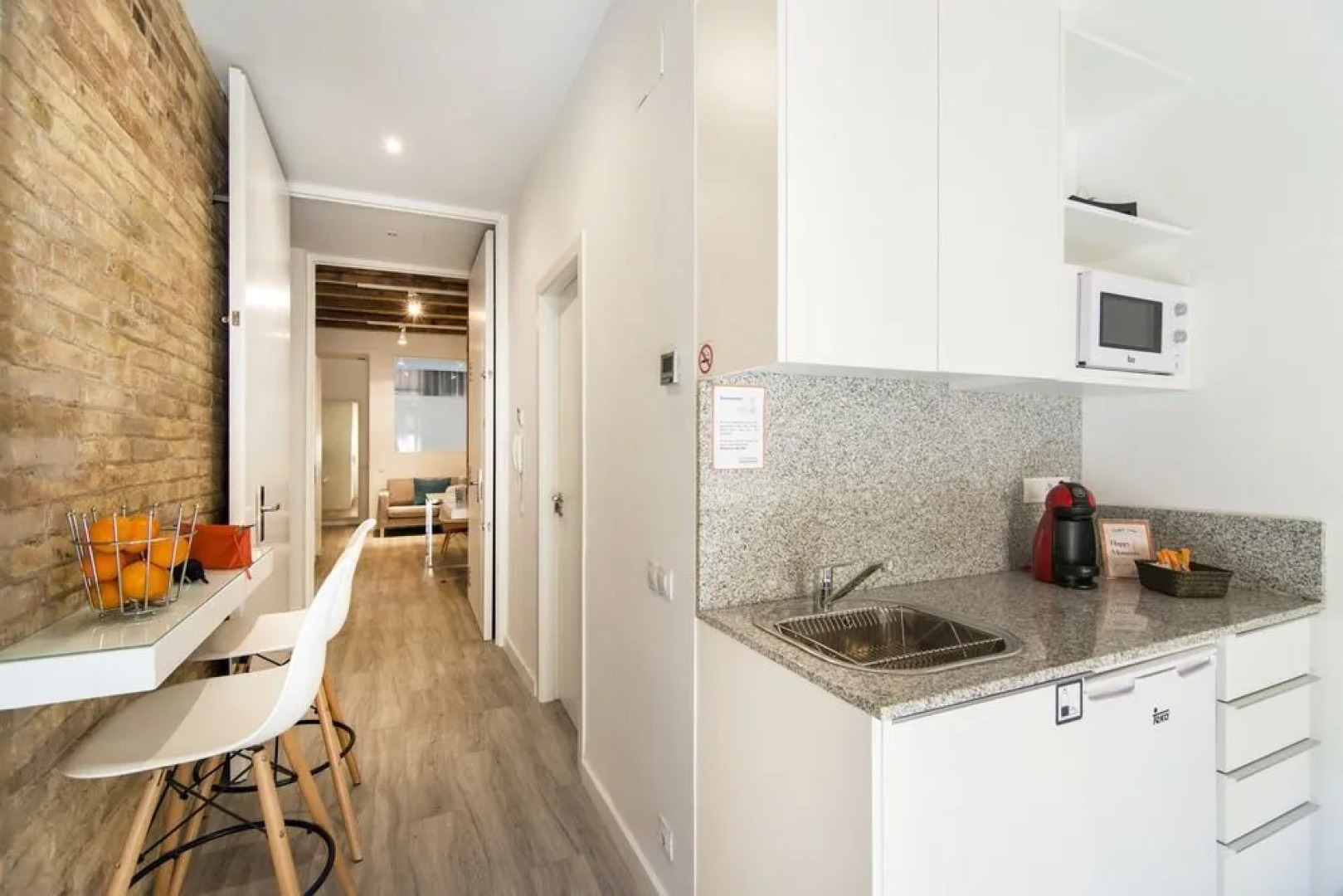 Happy People Sagrada Familia