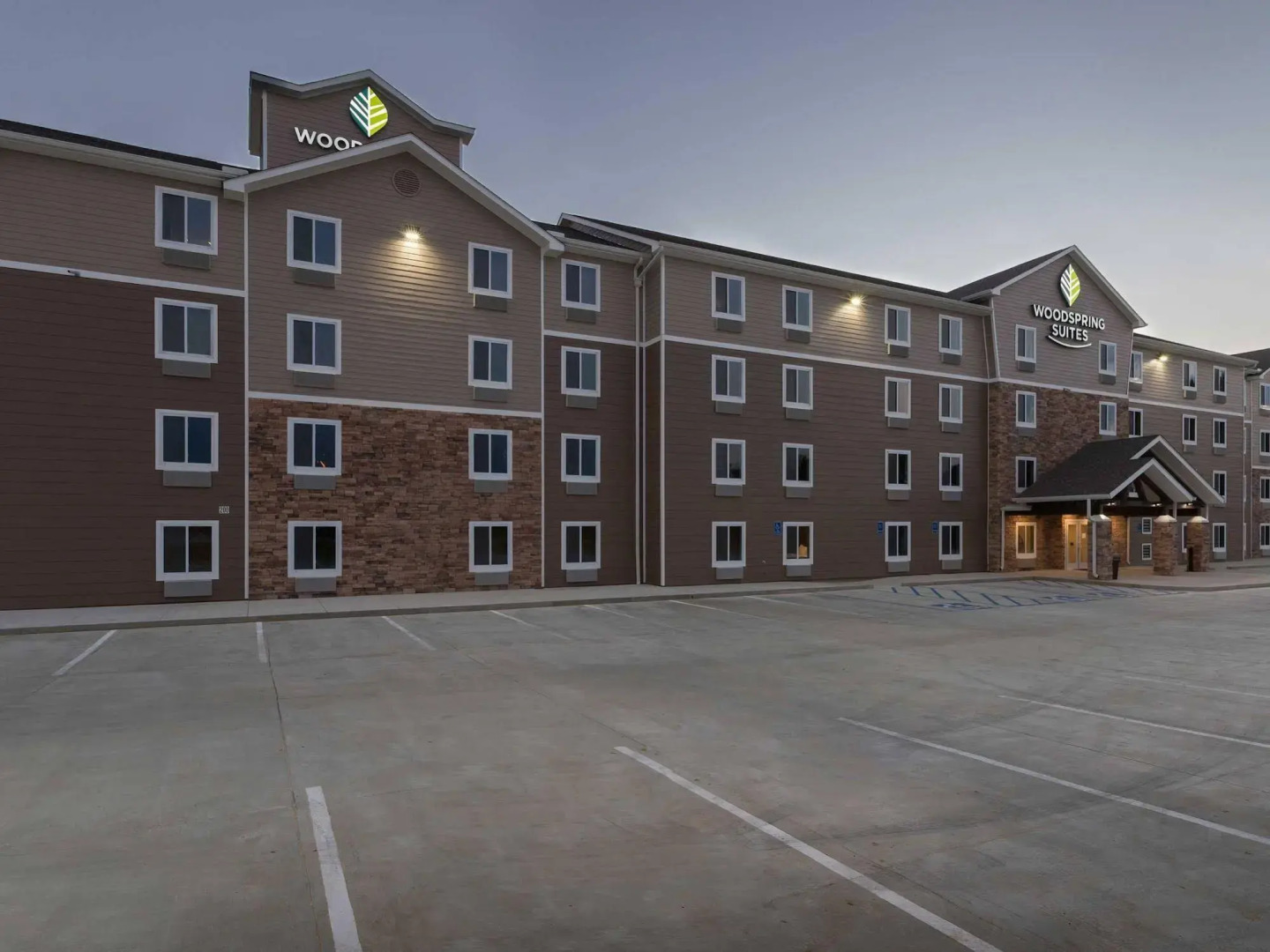 WoodSpring Suites Lafayette