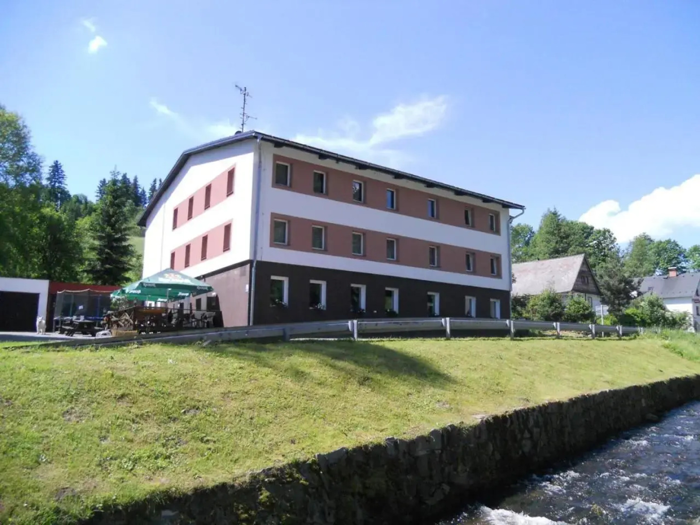 Hotel Zemská Brána