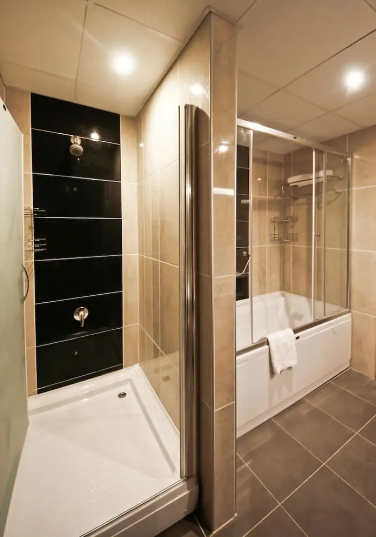 Akropol Termal Şehi̇r