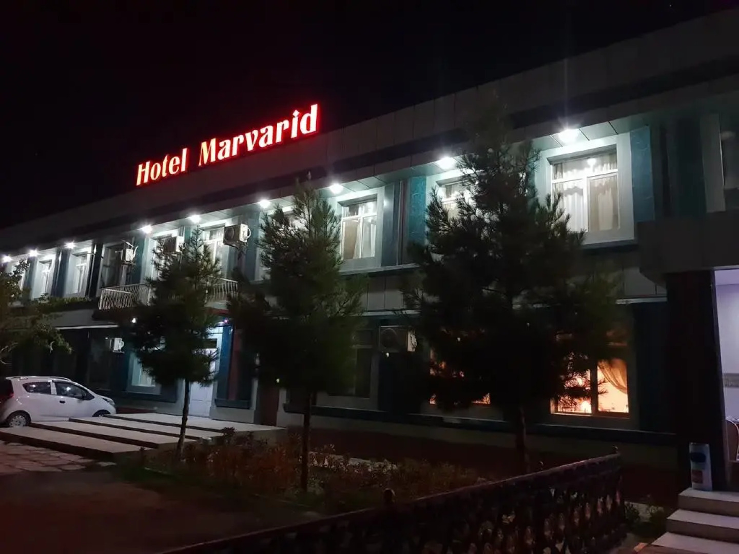 Marvarid Hotel