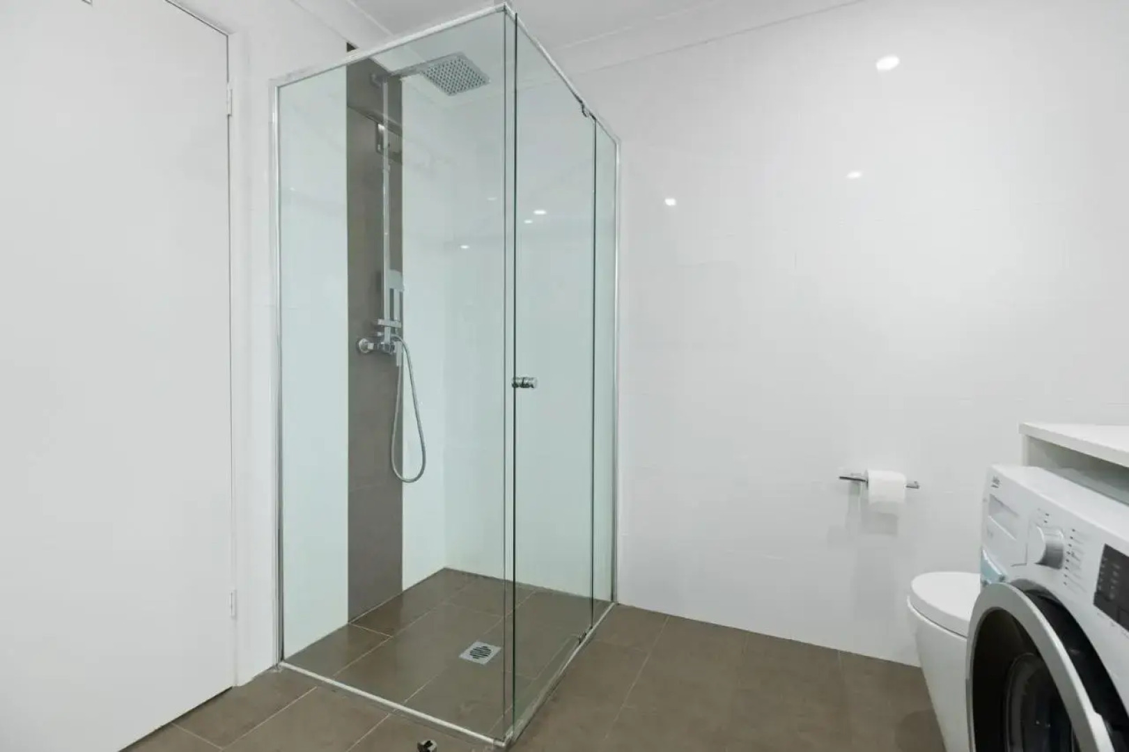 Modern Family Holiday Home Overlooking Jervis Bay