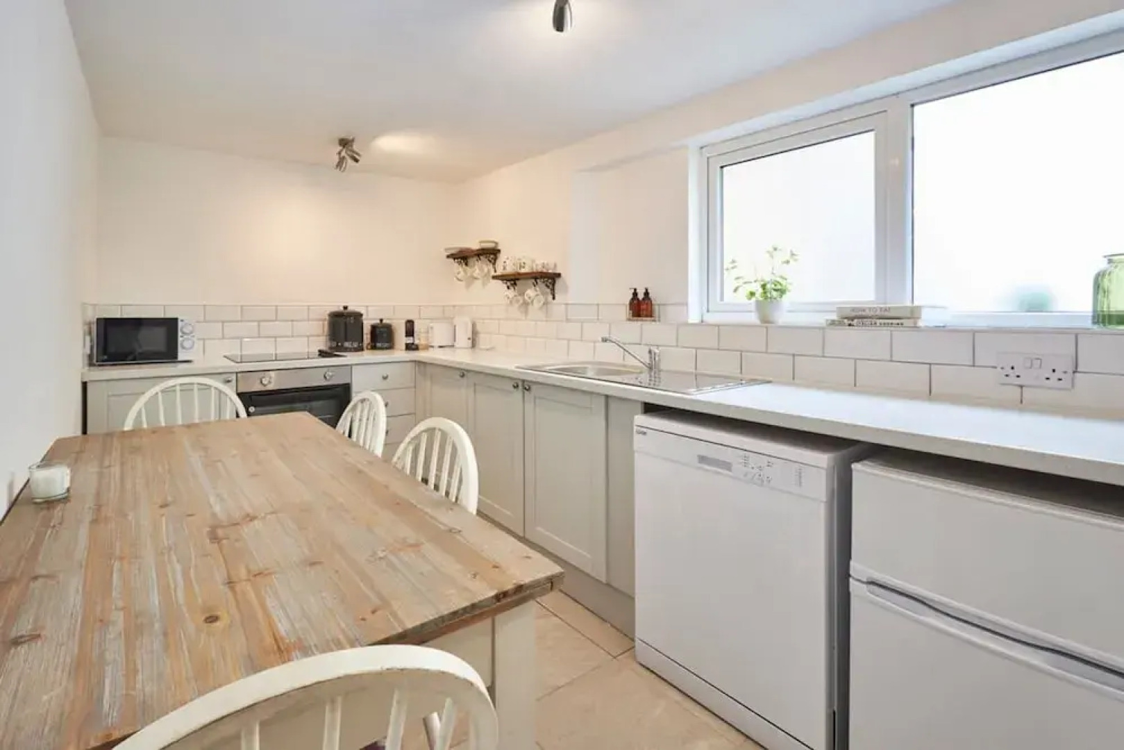 Host Stay Daisy s Cottage