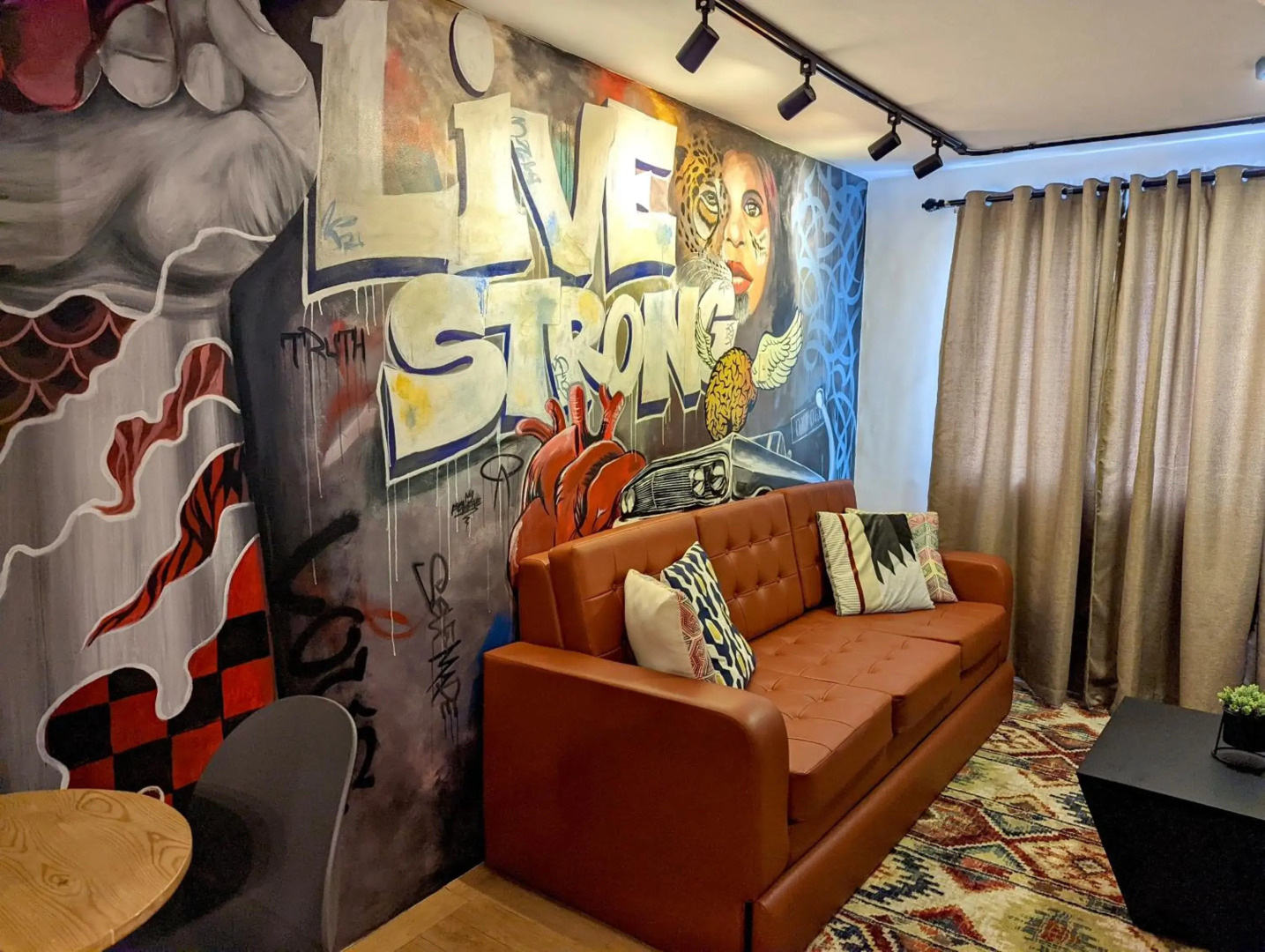 1BR Artist Loft Cambridge Cainta Pasig Fast Wifi