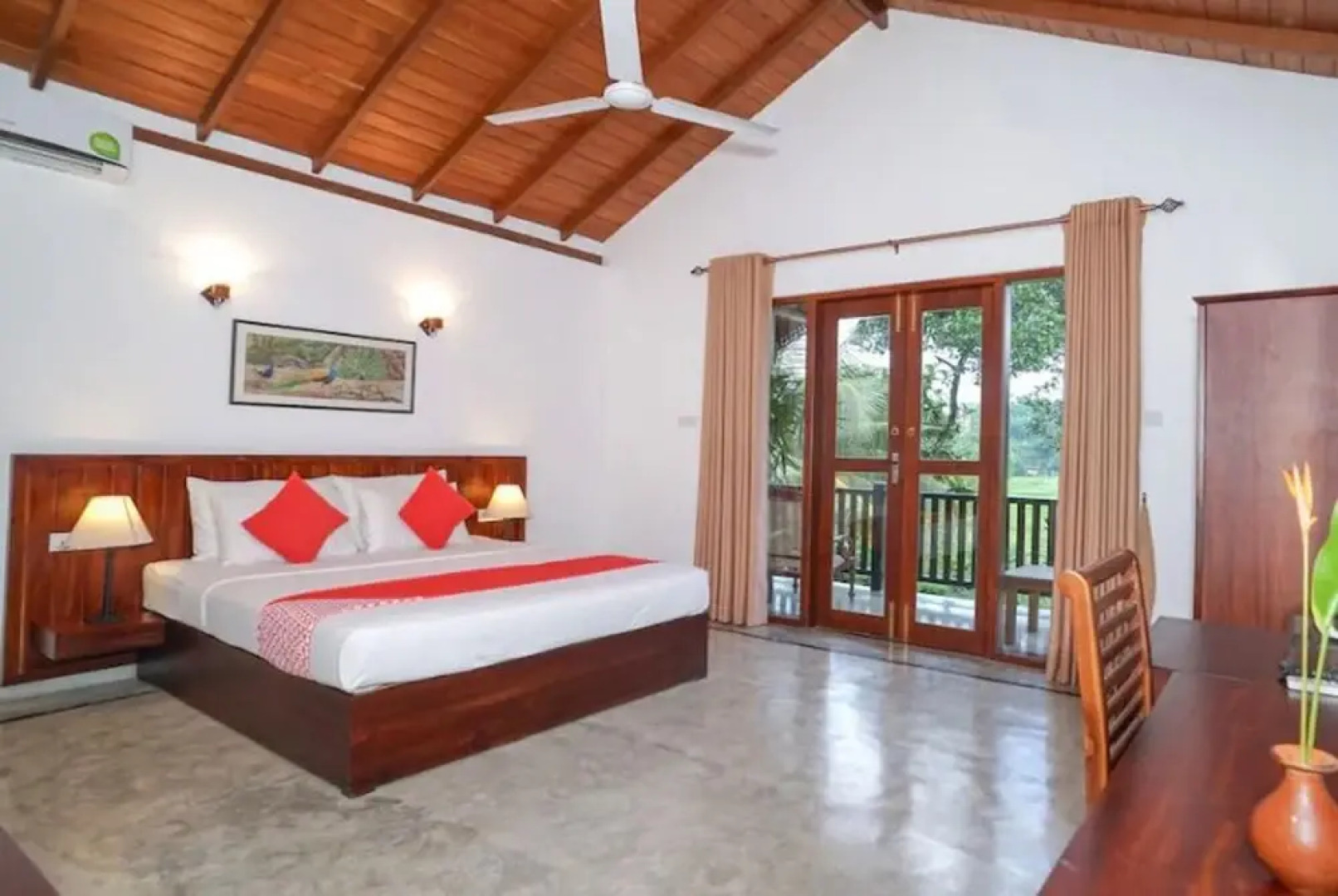 OYO 524 Peacock Villa